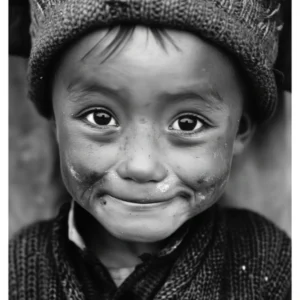 Garçon, Tibet, Photo portrait d’enfant inspiré de Sebastião Salgado et Dorothea Lange