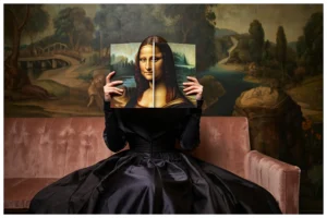 La liseuse, photo de la Joconde détournée inspiré de Léonard de Vinci et Cindy Sherman