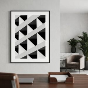 Analyse structurelle d'une paroi bétonnée par l'incidence lumineuse zénithale. L'image se compose d'une alternance binaire de triangles d'ombre et de lumière, excluant toute narration pour se concentrer sur la répétition modulaire.