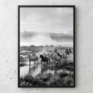 Tableau d’art L'Élan de Camargue encadré - Tirage d’art contemporain