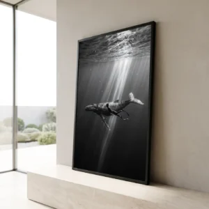Grand format mural L'Éveil des Abysses au-dessus d’un canapé - Déco intérieure